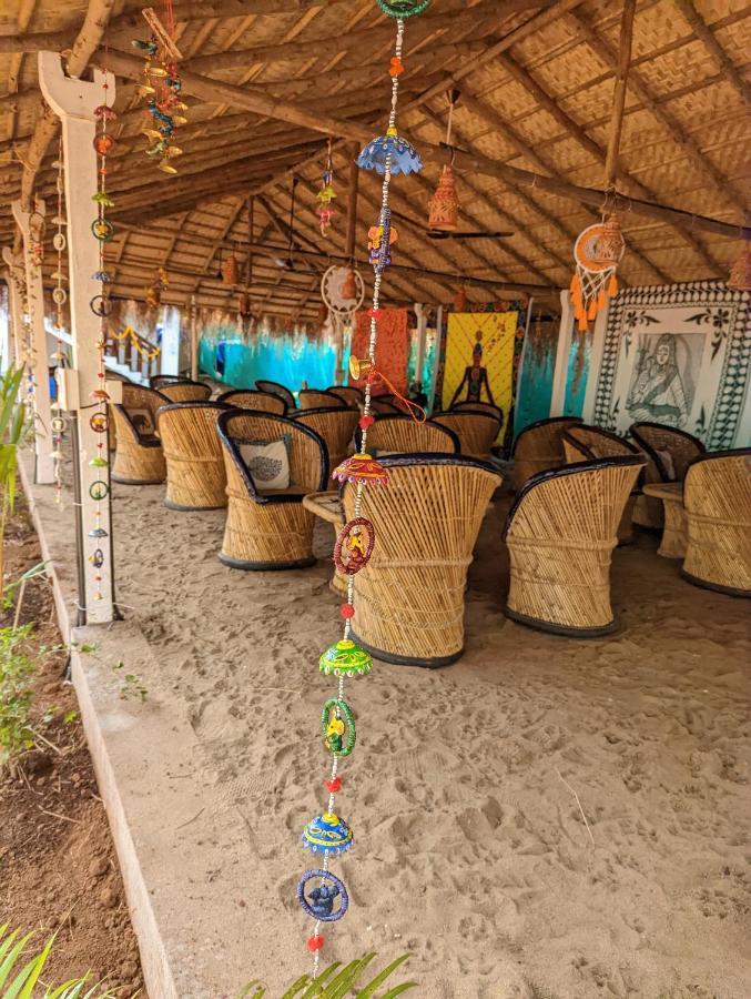 Hippie Paws Hotel Mandrem Buitenkant foto